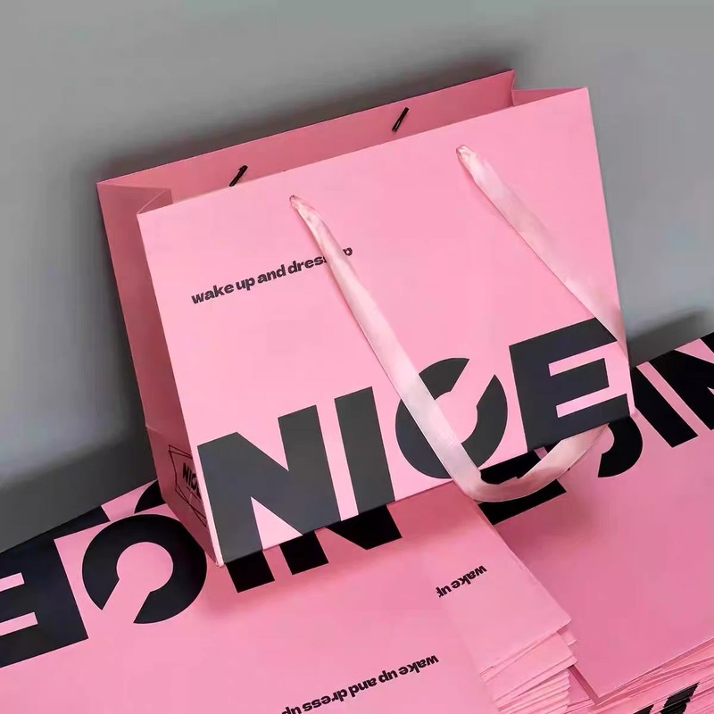 17x8x21cm Craft Tote Bags 20x10x28cm  Packing Bags For Gifts Customized Color