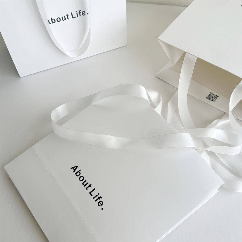 Shopping Tote Bag Kraft  White Simple  Kraft Gift Bags 24 X 10 X 17cm