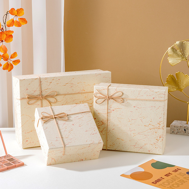 Custom Rigid Gift Box For Birthdays Packaging For Cosmetics Lipsticks Business Souvenirs & Party Favors