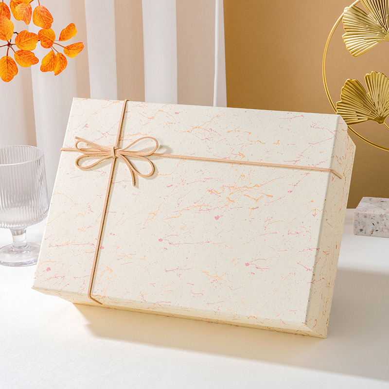 Custom Rigid Gift Box For Birthdays Packaging For Cosmetics Lipsticks Business Souvenirs & Party Favors